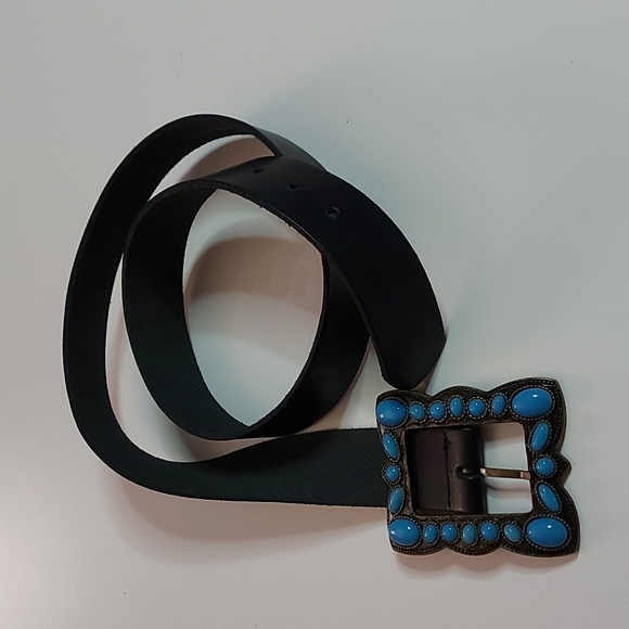 Danier vintage belt M size - Picture 5 of 6